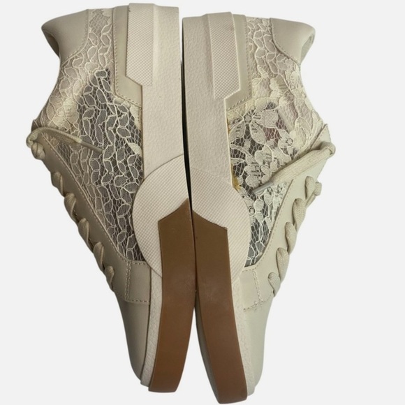 NWOB Dolce Vita Harryson Lace Panel Sneakers Victoriancore Cottagecore Coquette - Picture 3 of 9